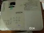 Epson EB-X31 projector