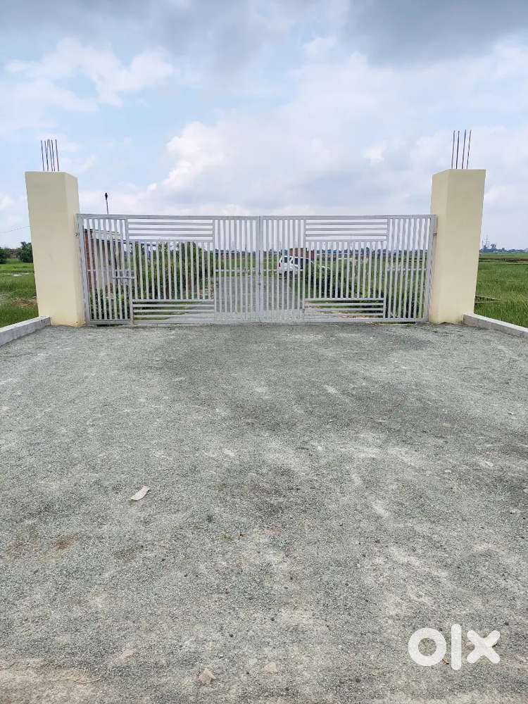 Gate society 20 feet road 30 feet road