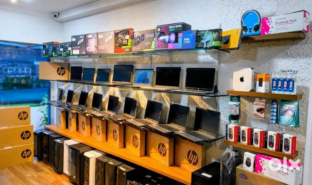 USED  & REFURBISHED  LAPTOP   PRICE STARTING AT  8000