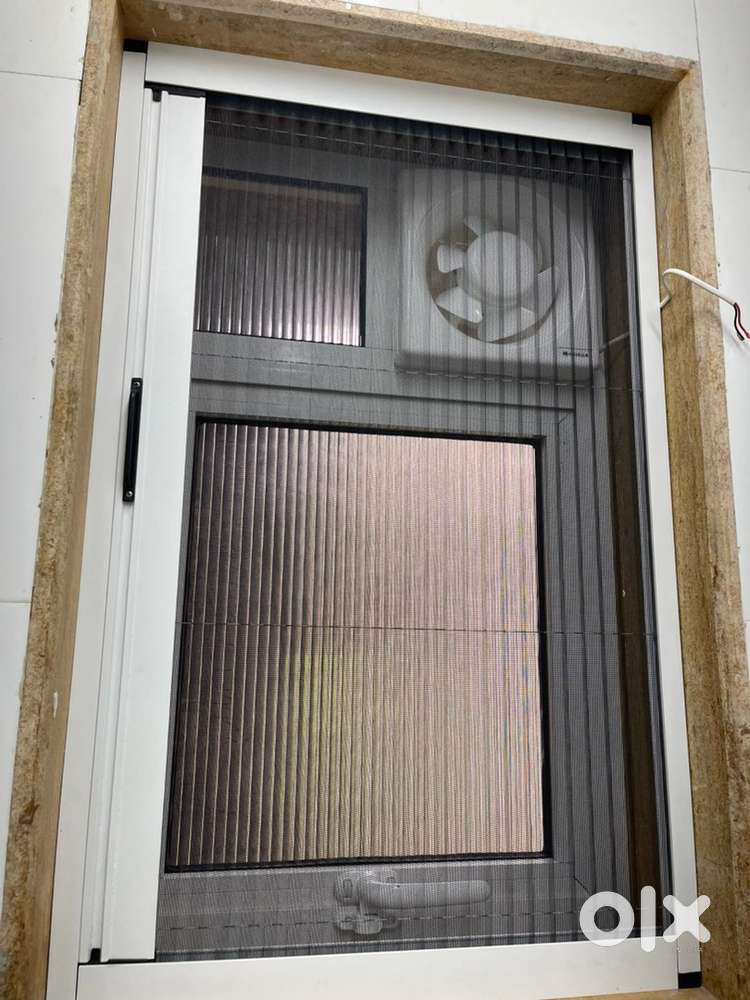 pleated sliding mosqiuto net  available