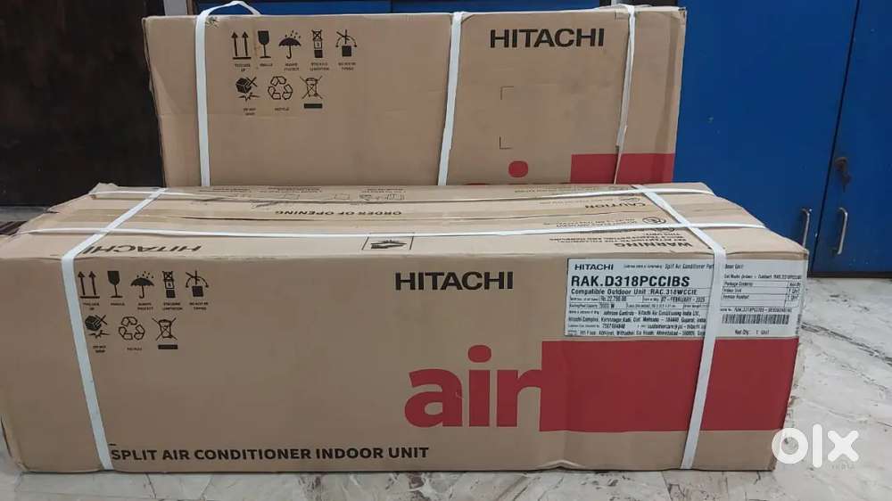 Hitachi Split AC 1.5 Ton 3 Star seal pack box