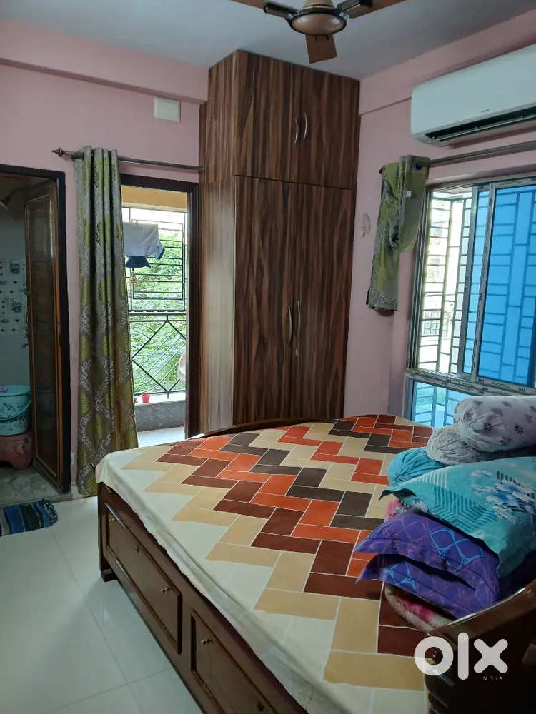 Flat near shikha tirtha metro station (Newtown) for sell