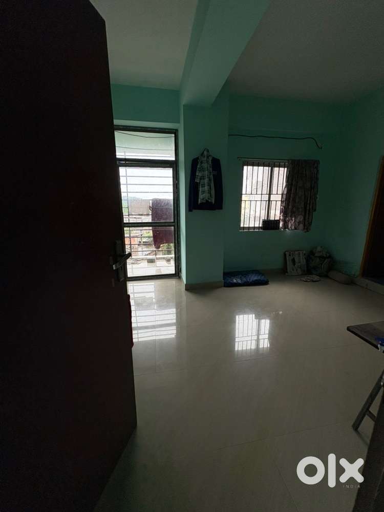 3BHK FLAT FOR RENT (Bachelors /Couple)