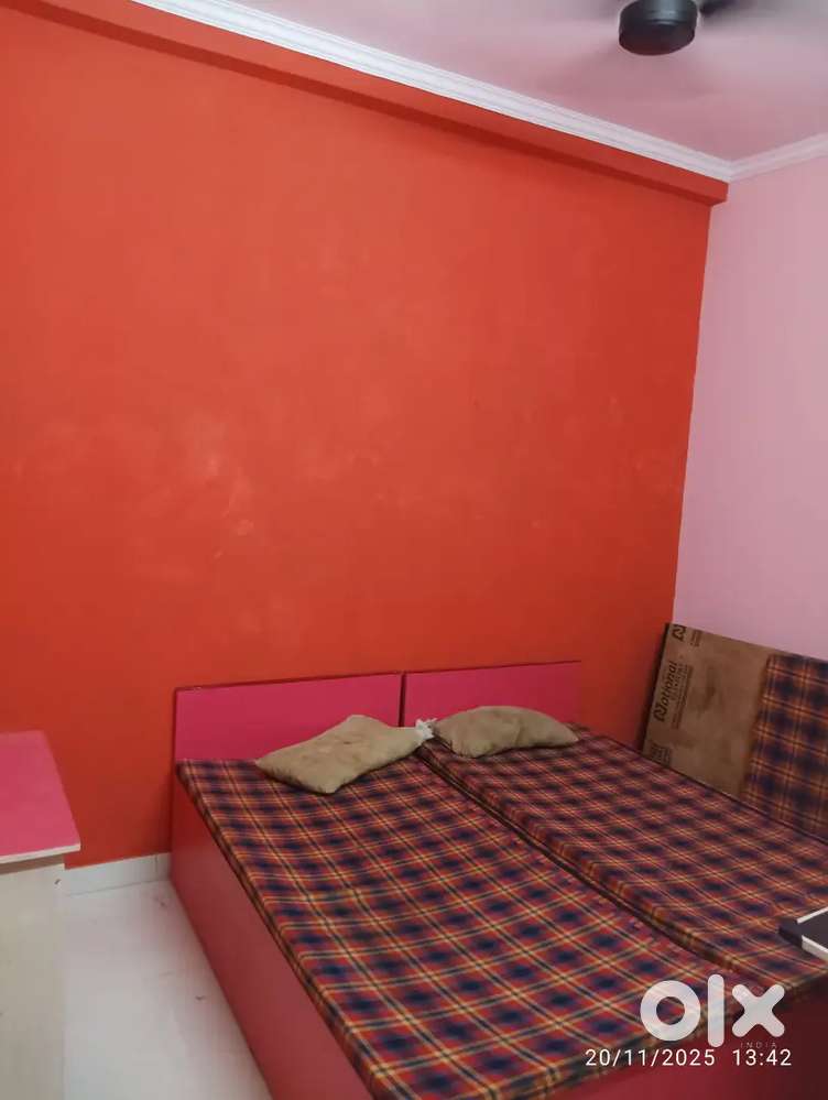 1-room set in aliganj