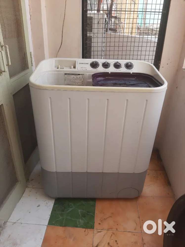 Samsung semi automatic washing machine