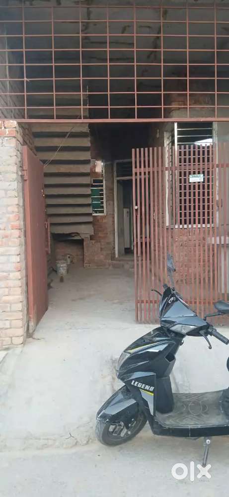 A good Area Best location house for rent