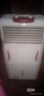 Singer company kular 36 liter.student table 3 rack.