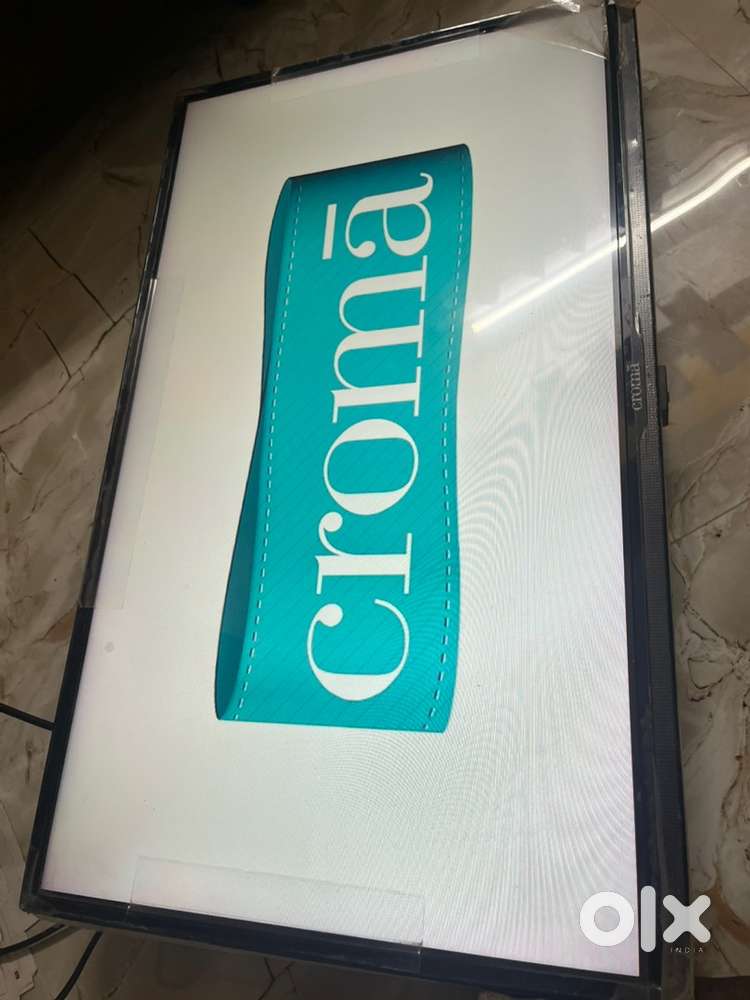 Croma LED Andriod TV with remote(Working Condition)