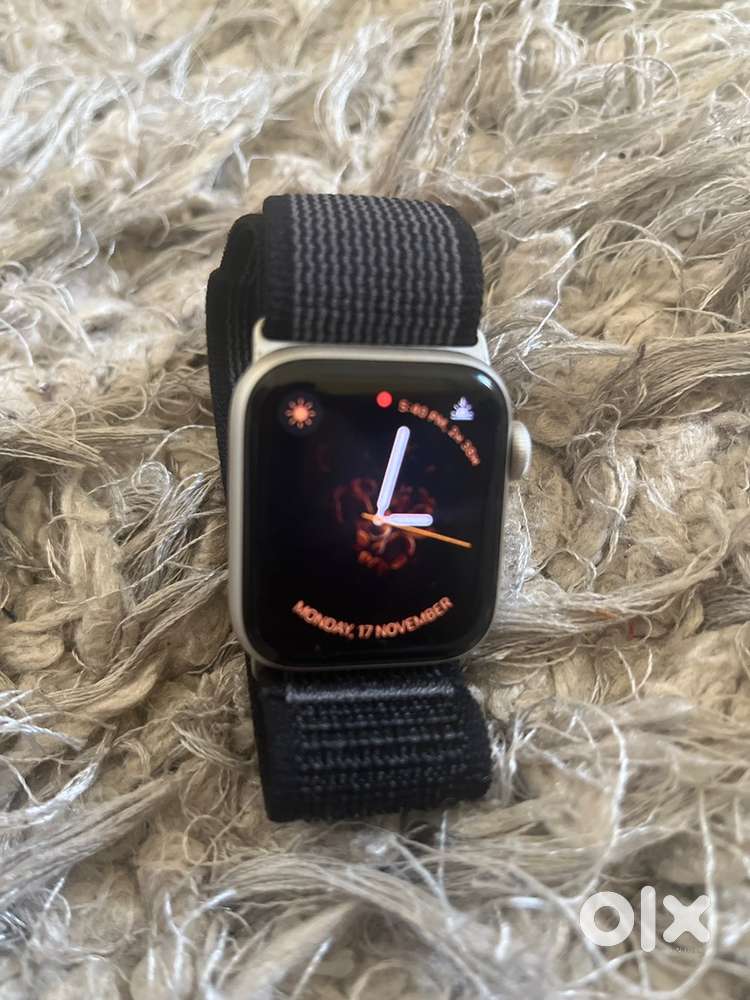 Apple Watch SE(GPS + Cellular)