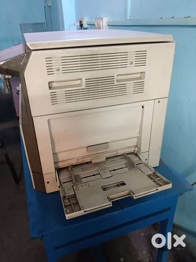XEROX MACHINE