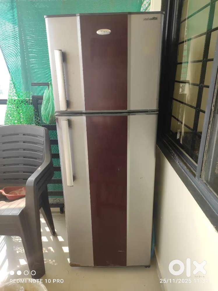 double door refrigerator