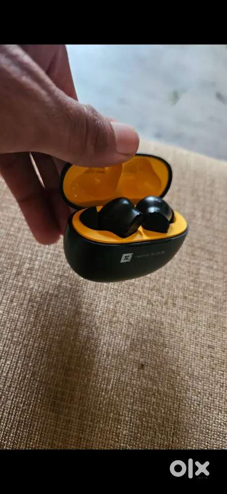 Earbuds New