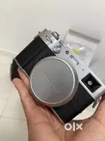 FUJIFILM X100V silver digital camera  beautiful product