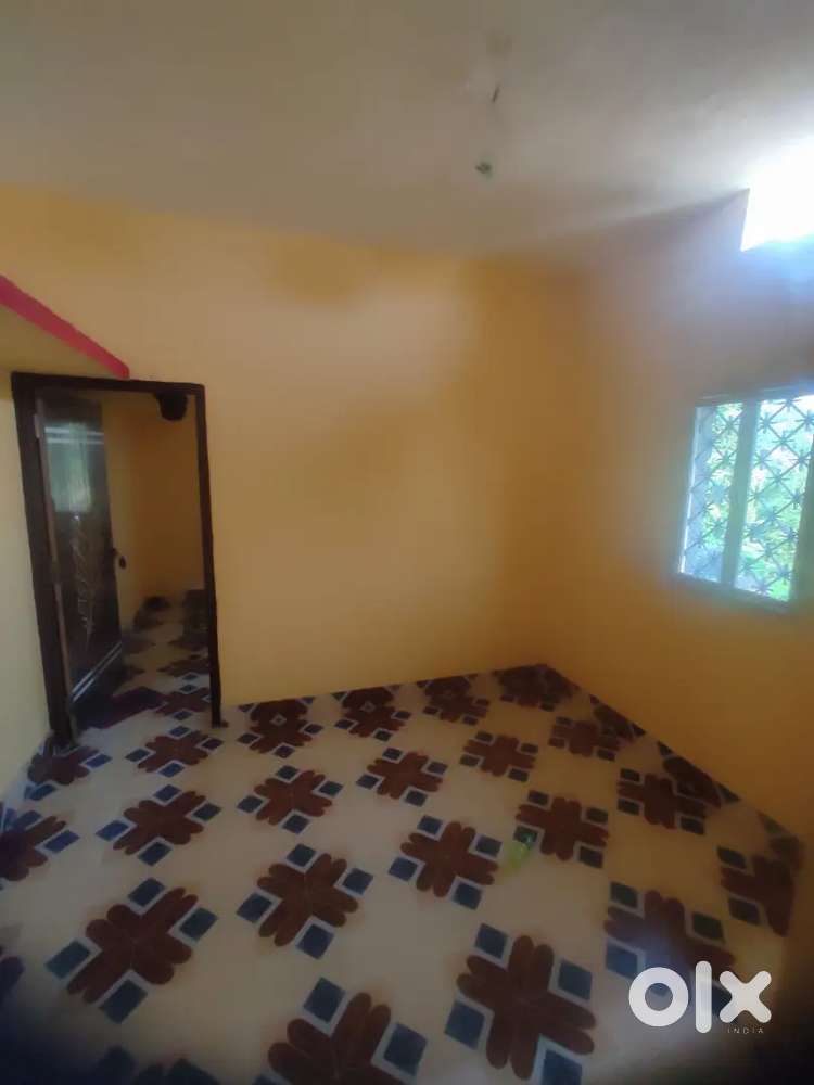 Independent house available for rent for families and bachelors