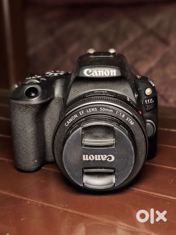 Canon 200D