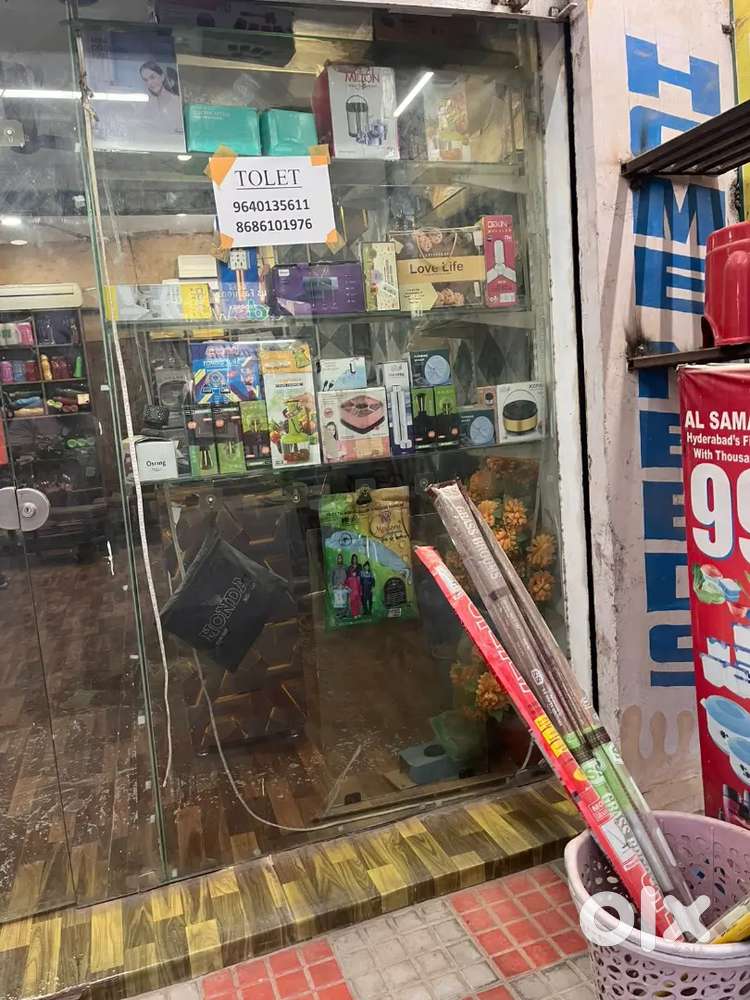 Shop for rent with stock