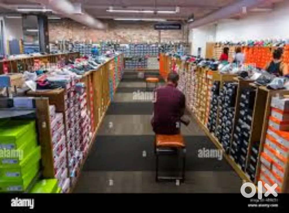 Wanted male/female packing/counter staffs with food/stay