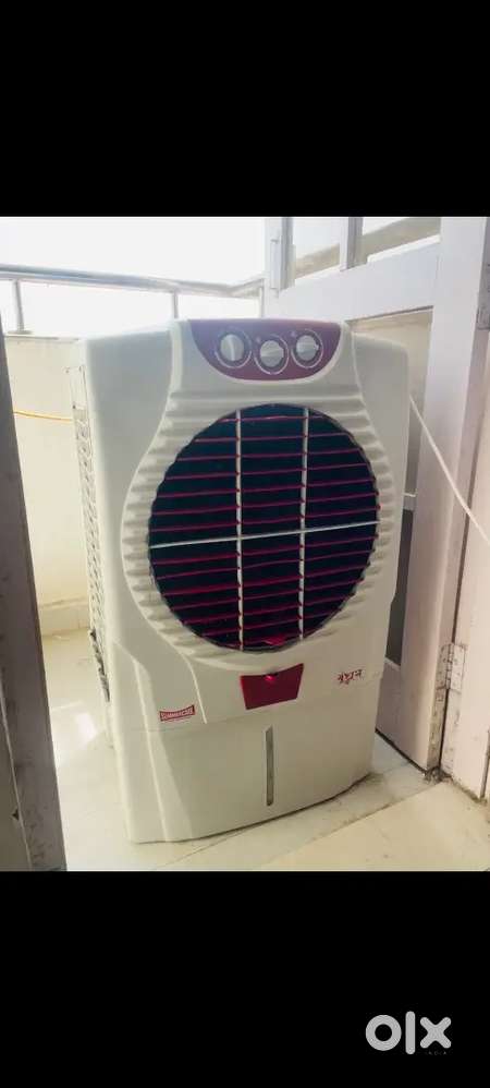 New cooler with plastic body