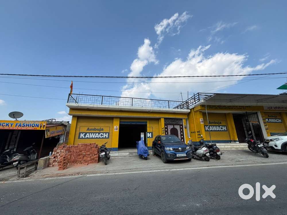 Shop for rent at main road