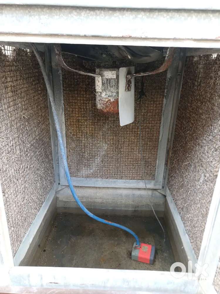 Cooler with duct