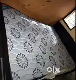 Queen size Kurlon mattress for sale – great condition