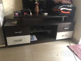 Tv table sell new condishan