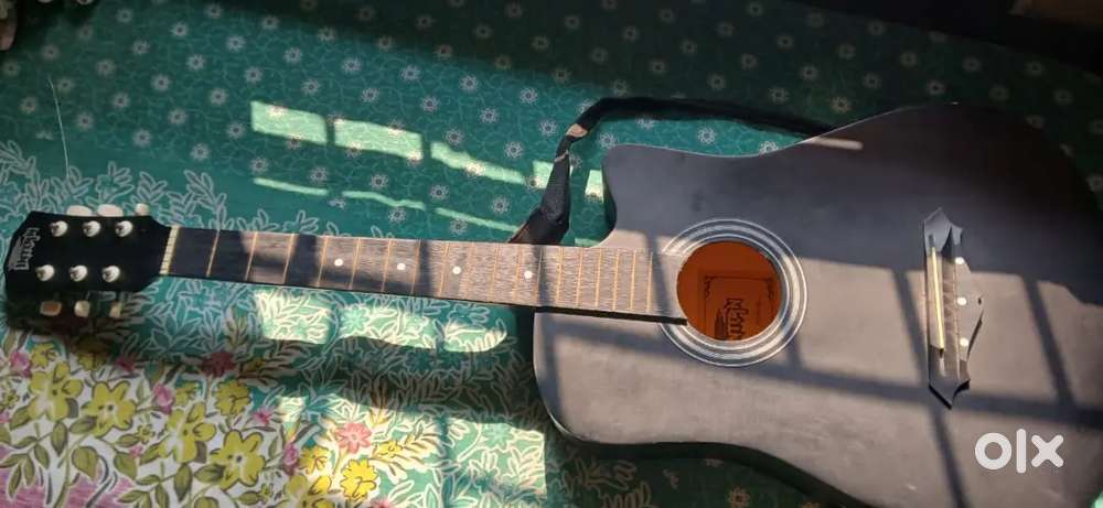 Urgent Sale:Intern INT-38C-BK Acoustic Guitar (Needs Strings)+FREEgift