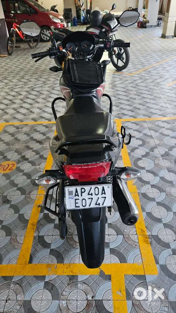 2023 october,shine125cc,Full condition, showroom track,disc break.