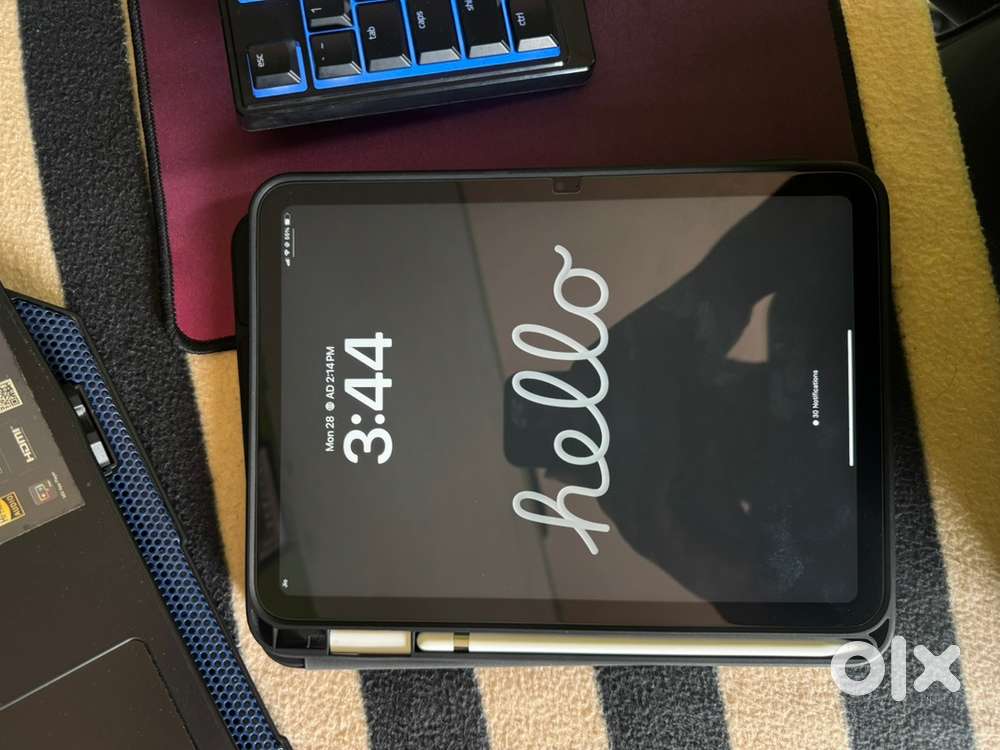 iPad 10th Gen (64GB, Wi-Fi + Cellular) + Apple Pencil