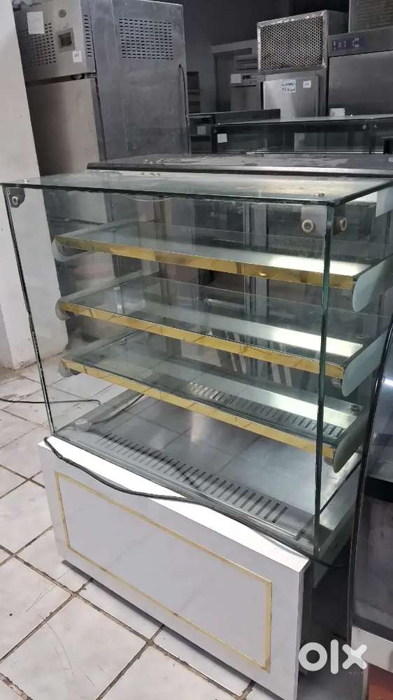 Used hotel restaurant items