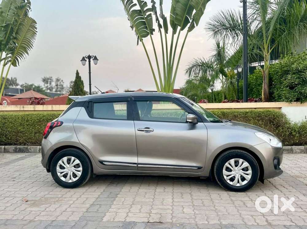 Maruti Suzuki Swift VXi + Manual, 2022, CNG & Hybrids