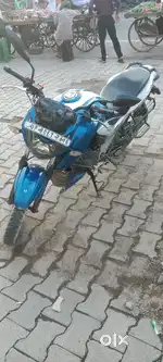TVS Apache 4v 160 single disck 2019 ka model hai bike mein Koi bhi