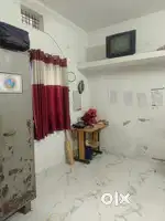 Room rent se dena hain job wale boys or girls ko