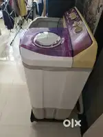 LG SEMI AUTOMATIC WASHING MACHINE