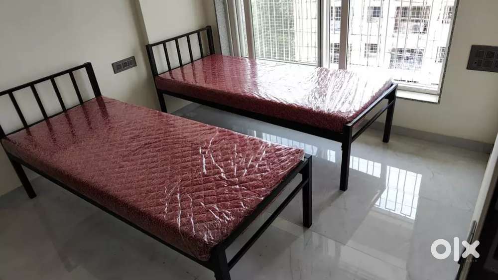 New Metal bed manufacturer all size bed all size mattress available