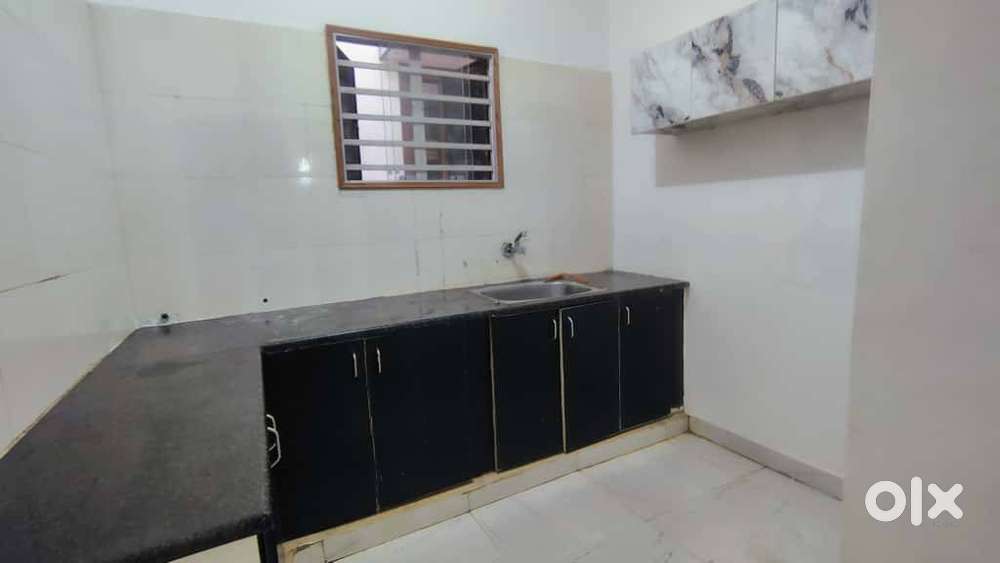 Semi-Furnished 2BHK for Lease in Hennur – Spacious & Convenient Living