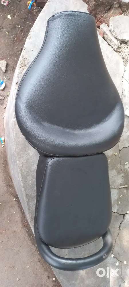 Royal enfield classic 350 original seat