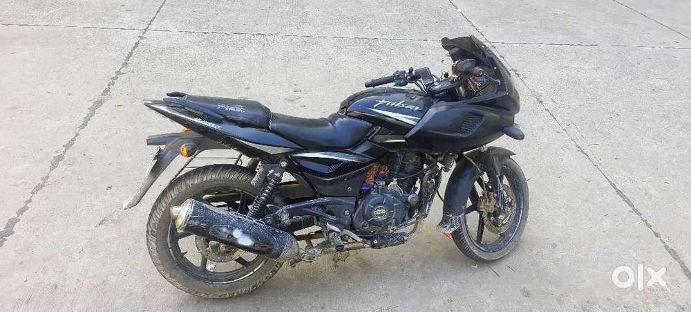 Bajaj Pulsar 220 model 2018