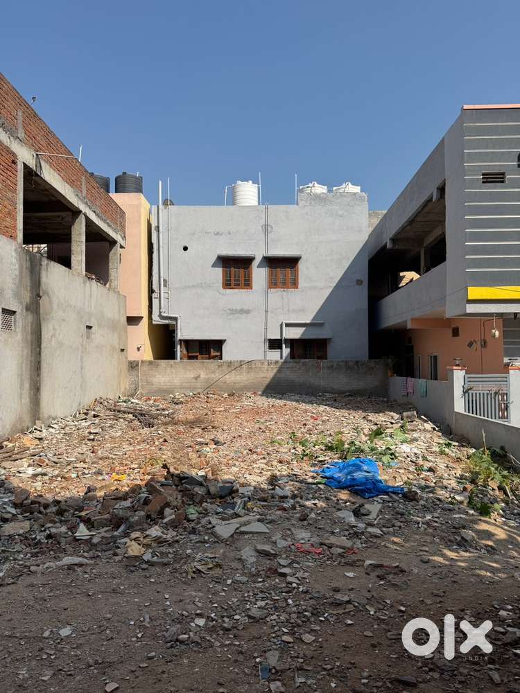 175Sq yard land For sale Registered property