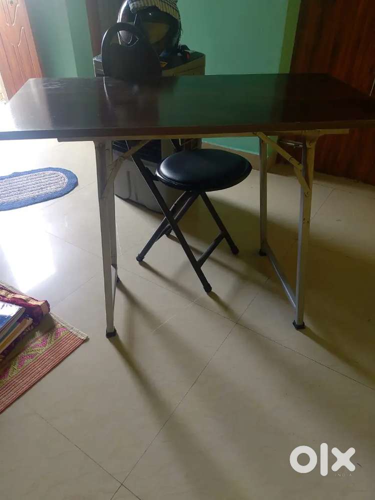 Sale 1 folding chair  & folding  table  kular
