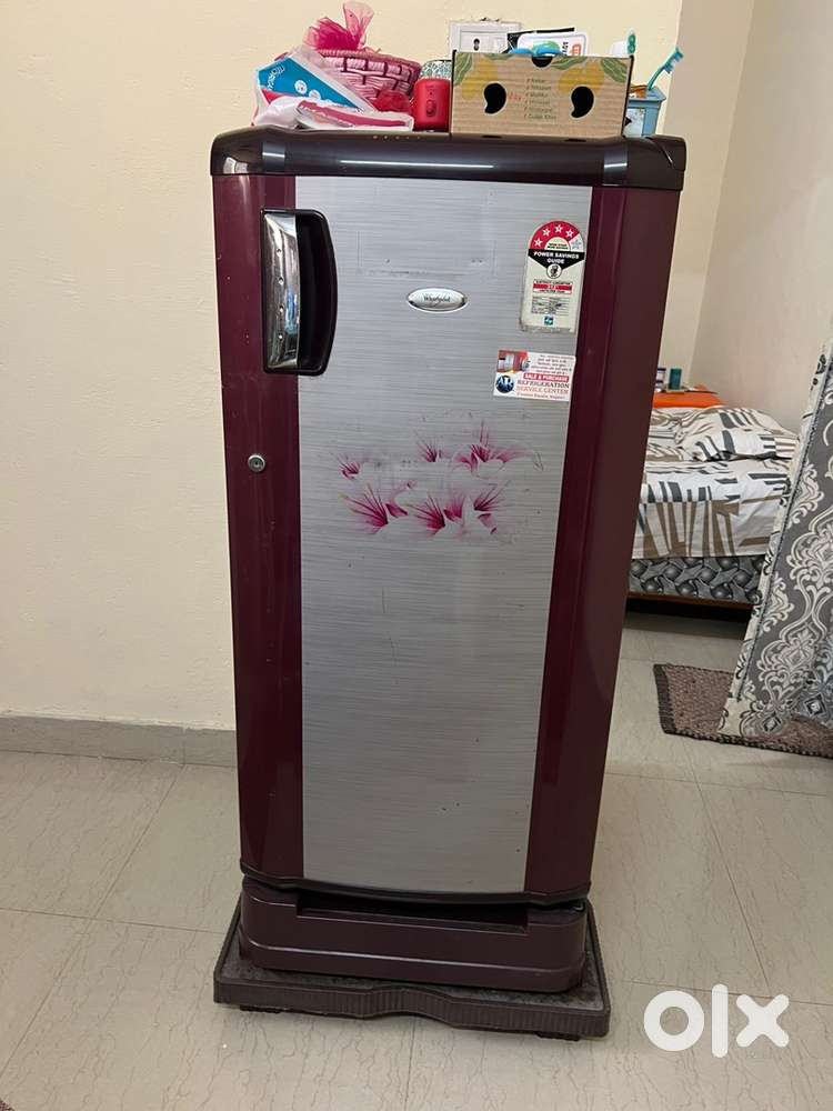 4 star Whirlpool Refrigerator 180 litres DC/19