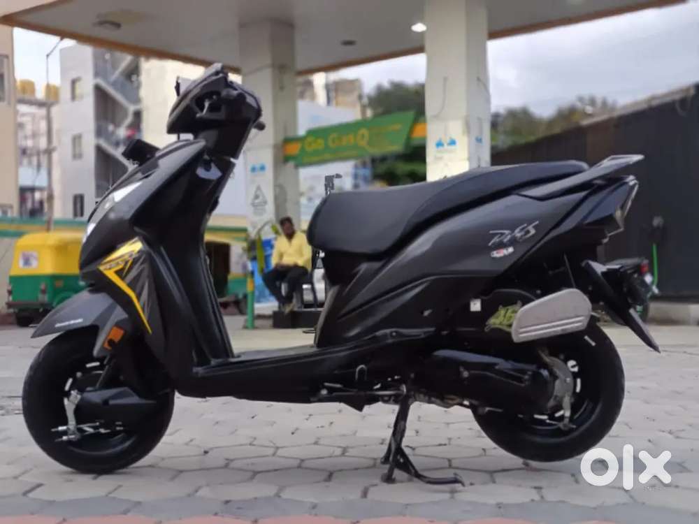 Honda Dio BS-4 Engine Grey colour