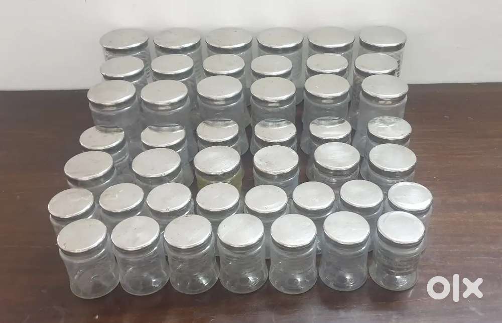 Plastic Barni / Containers