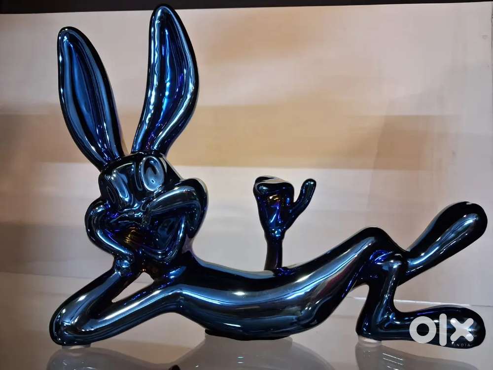 Imported lonely tunes statue new