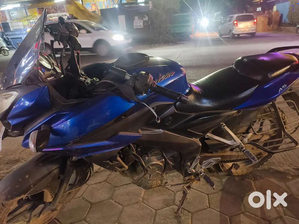 Pulsar As150 blue color in best condition
