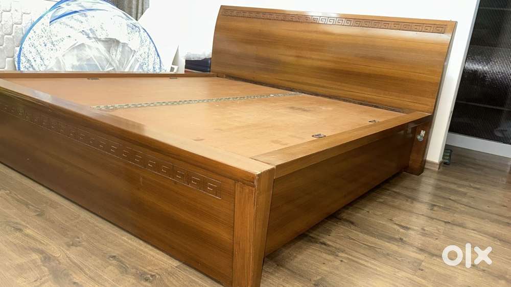 Bed solid wood with storage