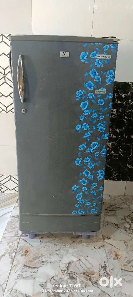 Tip top condition ma che navu fridge lidhu hovathi junu vechvu che