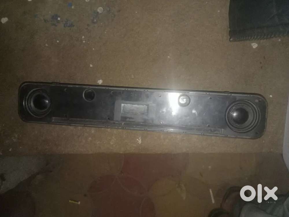 Bluetooth dubble speaker good condition 650 ka 100 mai free dilevery