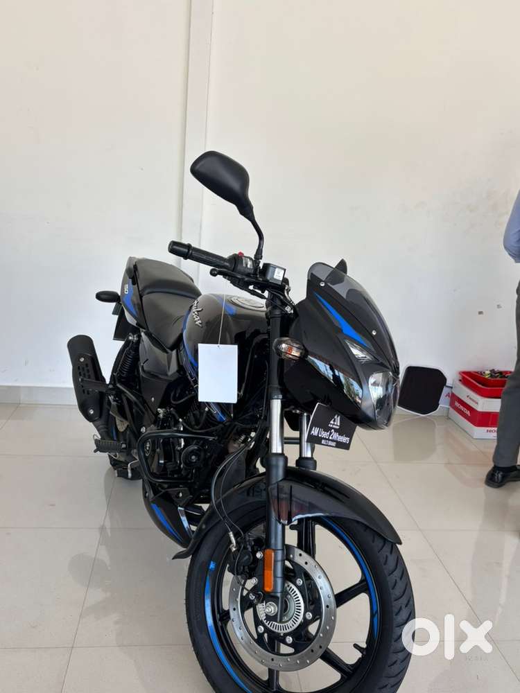 BAJAJ PULSAR 150