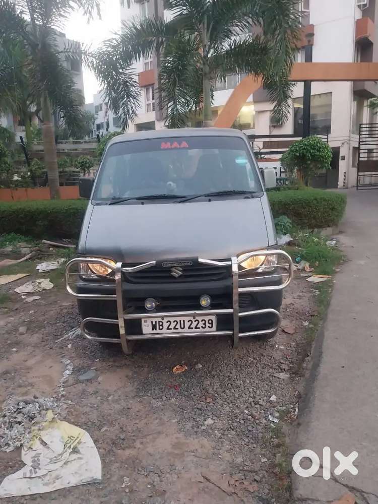 Maruti Suzuki Eeco Petrol km24000 Km Driven Ac 7 seater year 2012